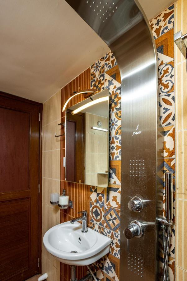 Paradise Inn Kochi Ngoại thất bức ảnh